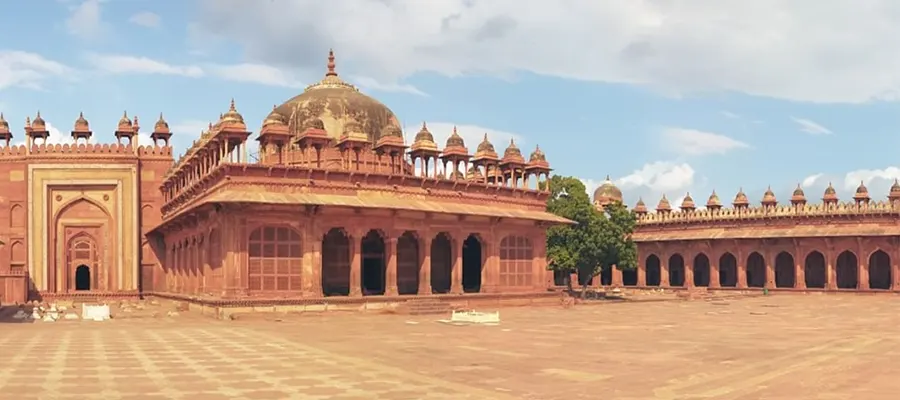 ibadat khana at fatehpur sikri was